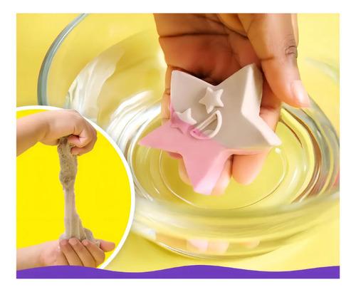 Bolsa de Arena Mágica Kinetic Sand Splash Rosa y Blanco Cambia de Color con Moldes