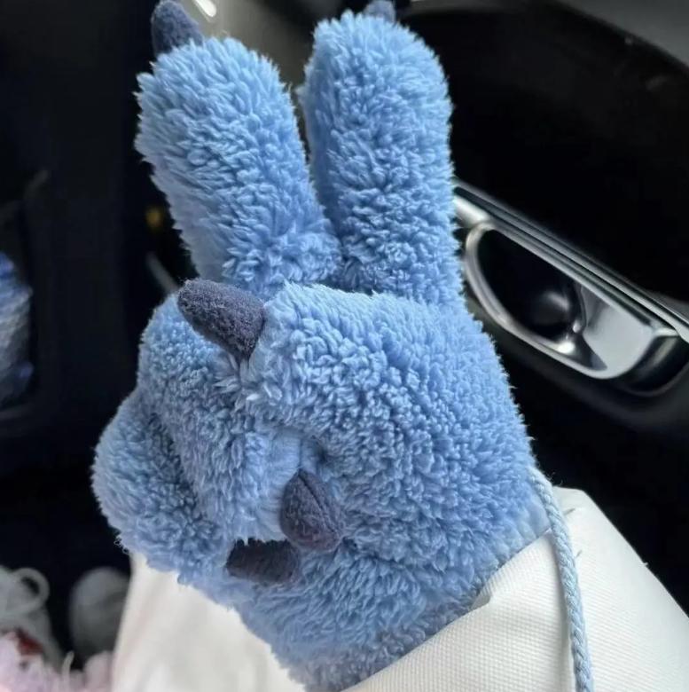 Guantes con Garras y Estrella Azul | Par de Felpa para Cosplay