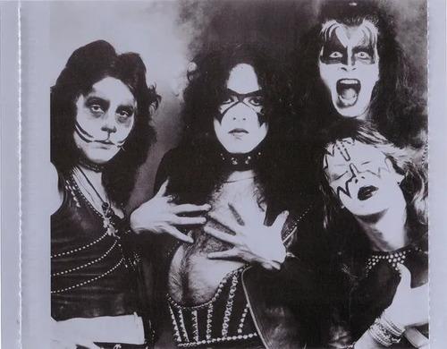 Cd Kiss 40 Aniversario Decades Of Decibels Edicion Especial