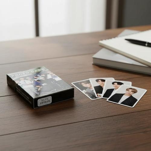 Caja Photocards Bts Holograficas 50 Piezas